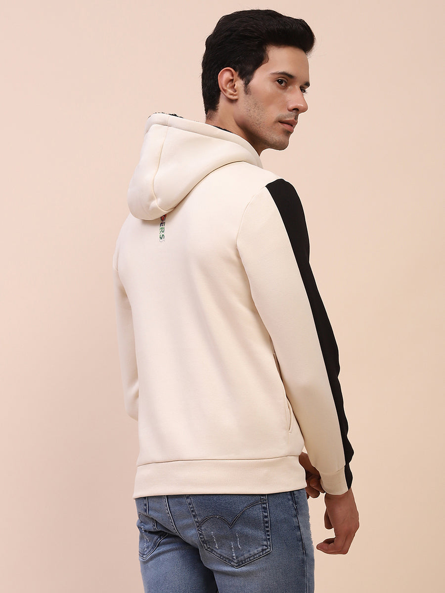 Camla Barcelona Avengers Graphic Printed Zipped Off White Sweatshirt